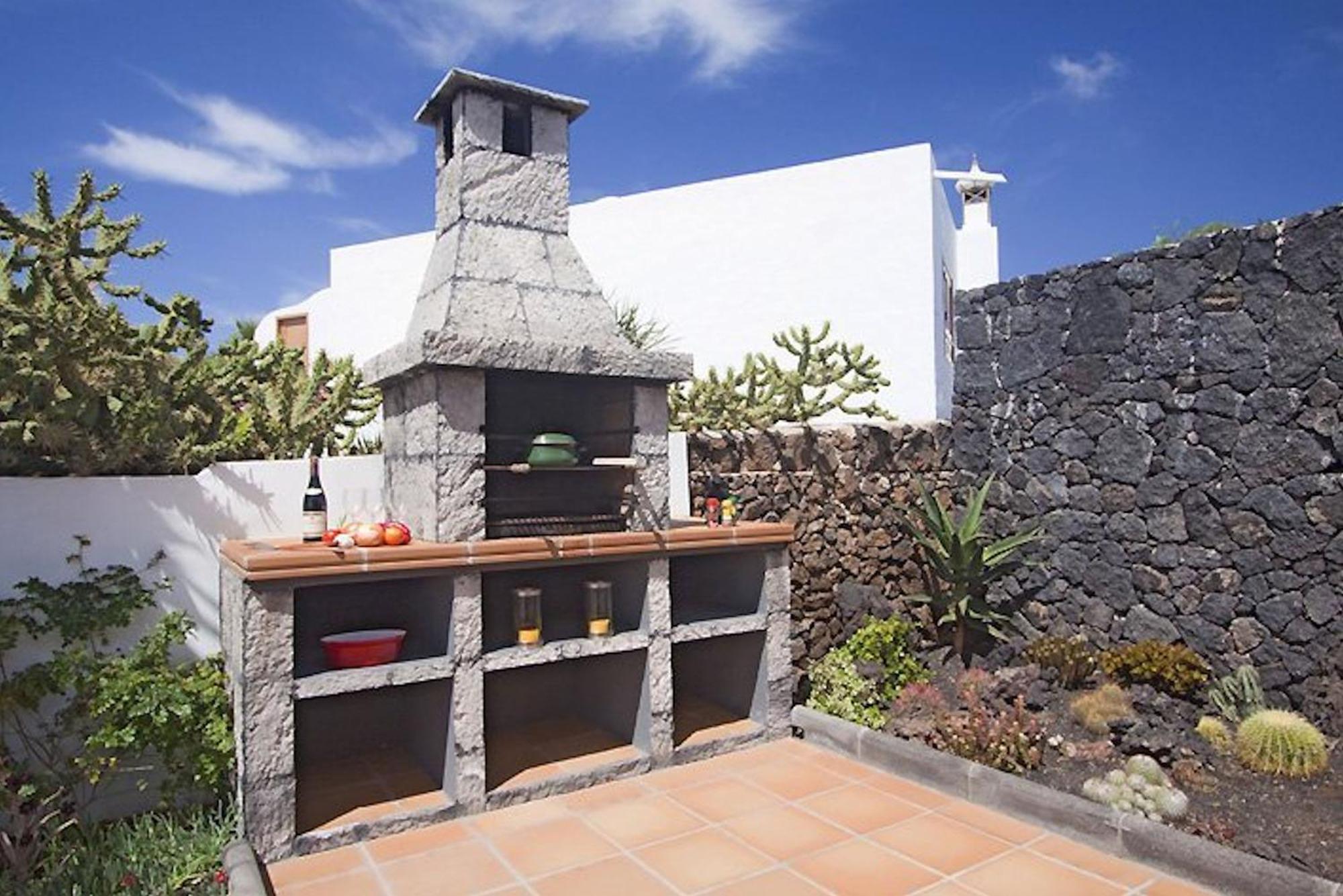 Lovely Los Mojones Villa Casa Jasmine Heated Pool Short Walk To Beach Puerto Del Carmen Пуерто-дель-Кармен Екстер'єр фото